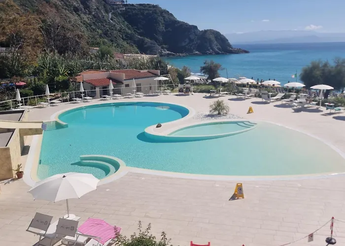 Quattro Scogli Villaggio